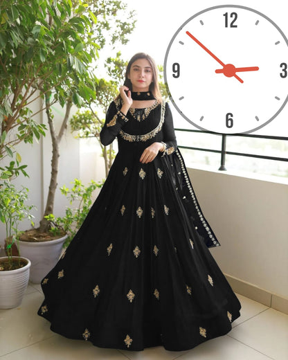 Neck,Sleevee,Front Embroidered Maxi With Emb Dupatta 3Pcs
